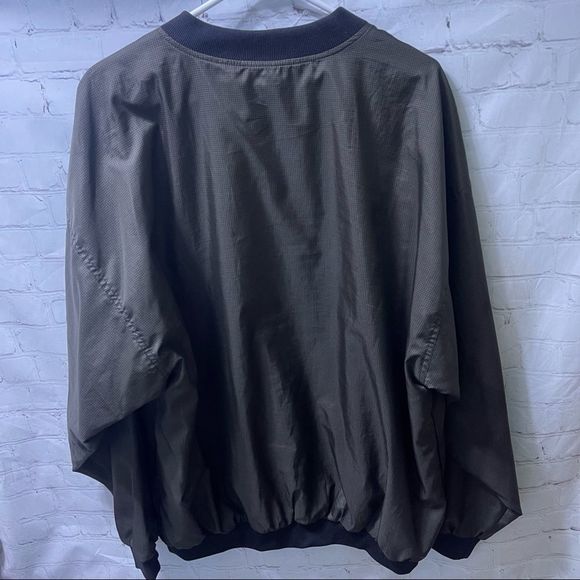 Lady Divots Windbreaker - Picture 3 of 3